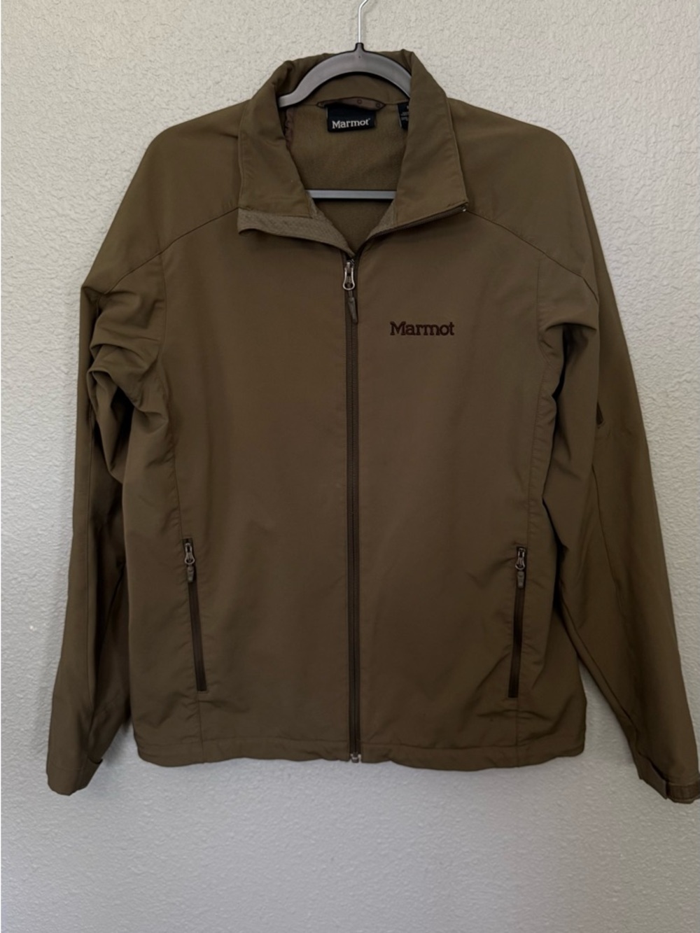 Men’s Marmot Approach Softshell Jacket in Olive Green size Medium